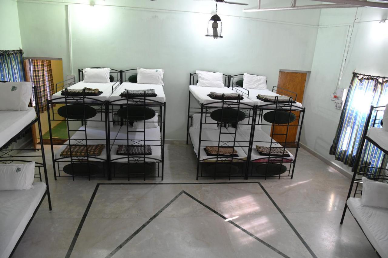 Baaz Jungle Resort Khawāsa Екстериор снимка