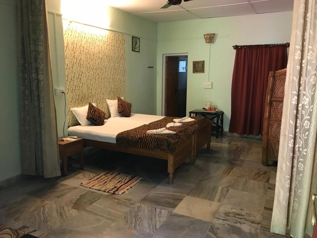 Baaz Jungle Resort Khawāsa Екстериор снимка