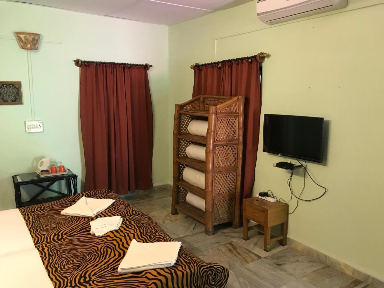 Baaz Jungle Resort Khawāsa Екстериор снимка