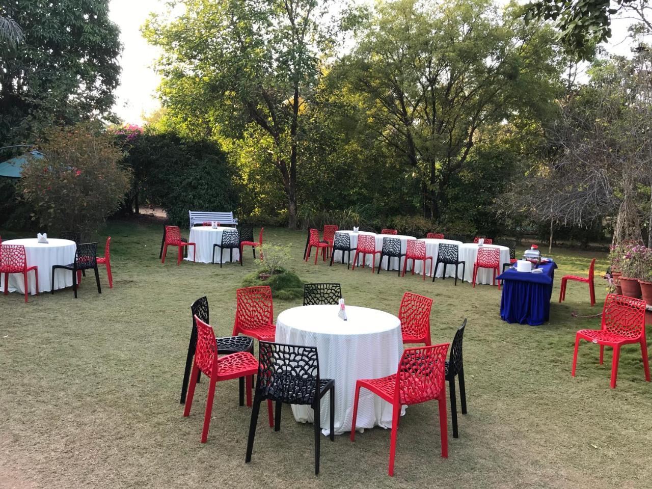 Baaz Jungle Resort Khawāsa Екстериор снимка